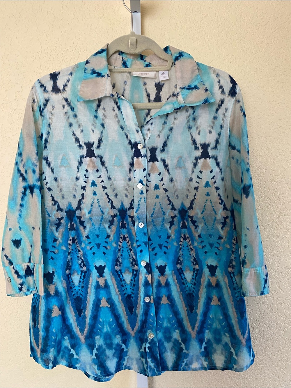 Chico's Aqua and Navy Ikat Button-Down Shirt Size Large